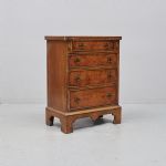 1337 4044 CHEST OF DRAWERS